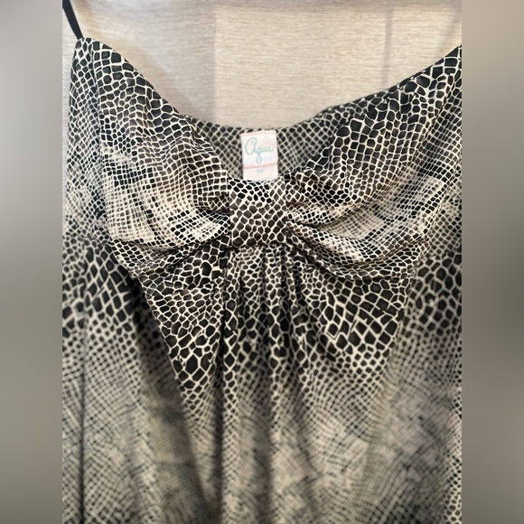 2 dresses 👗 - Picture 6 of 7